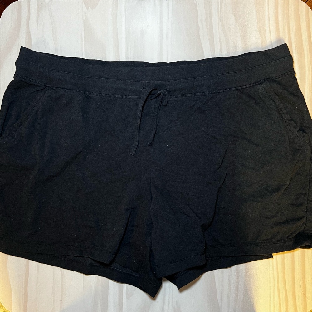 5 for $5 ~ 32 Degrees Cool Fabric Black Athletic Shorts